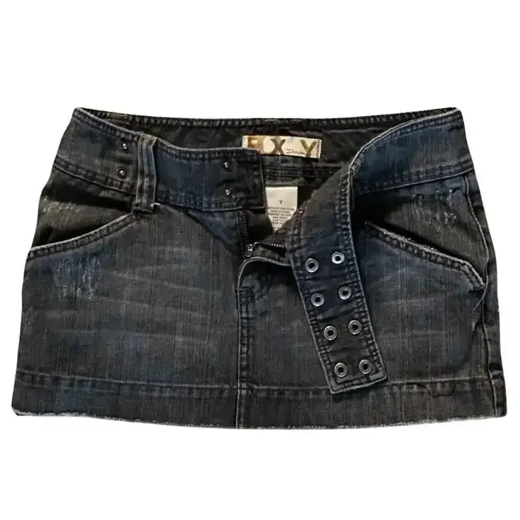 Y2K New Hot Girl Black Silver Skirt Women Harajuku Sexy Punk Low Waist Mini Skirt Gothic Black Leather Stitching Pleated Skirt - DRACO COUTURE