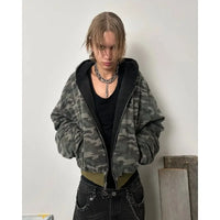 Gemütlicher doppelseitiger Kapuzenpullover mit Camouflage-Muster