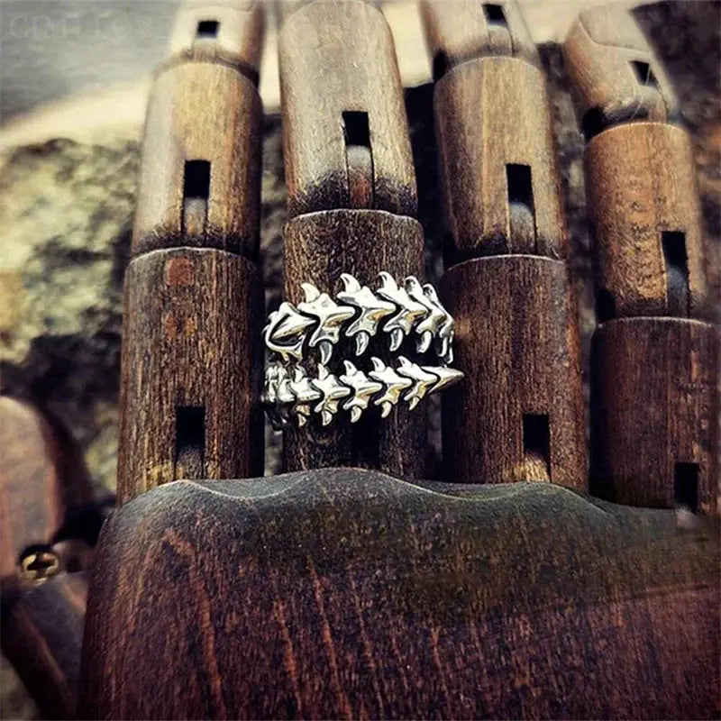 Vintage Punk Centipede Couple Ring Gothic Geometric Spine Five Finger Rings Hip Hop Hyperbole Anime Ring Jewelry - DRACO COUTURE