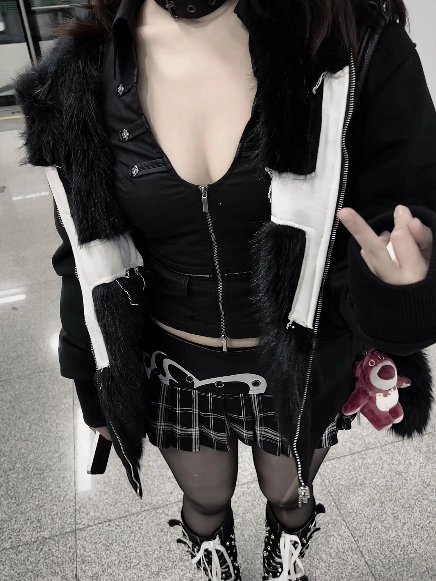 Punk-Winterjacke aus Kunstpelz