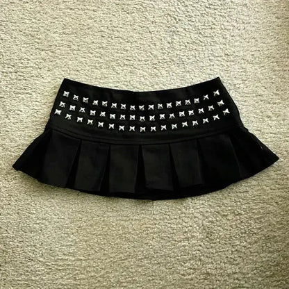 Y2K New Hot Girl Black Silver Skirt Women Harajuku Sexy Punk Low Waist Mini Skirt Gothic Black Leather Stitching Pleated Skirt - DRACO COUTURE