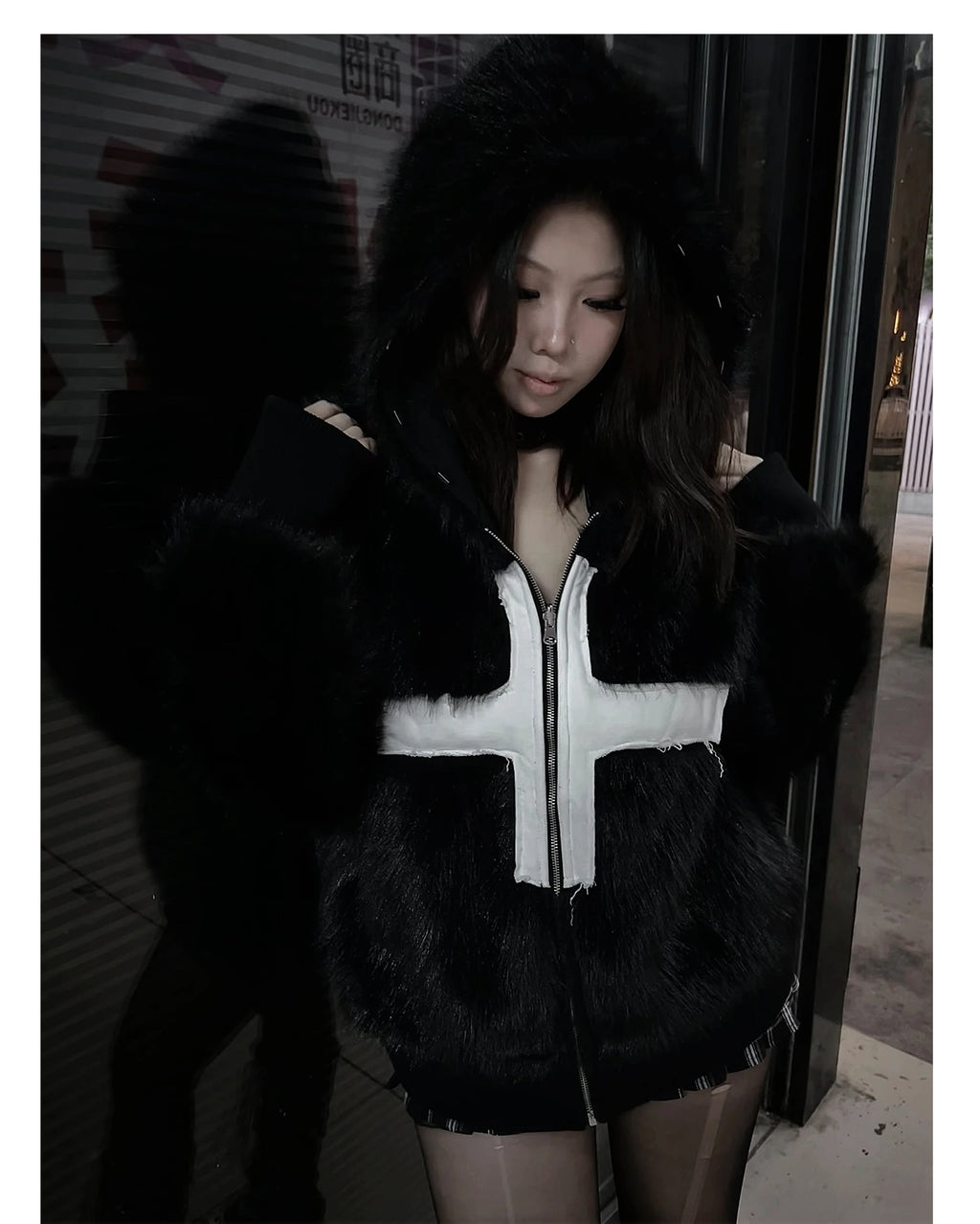 Punk-Winterjacke aus Kunstpelz