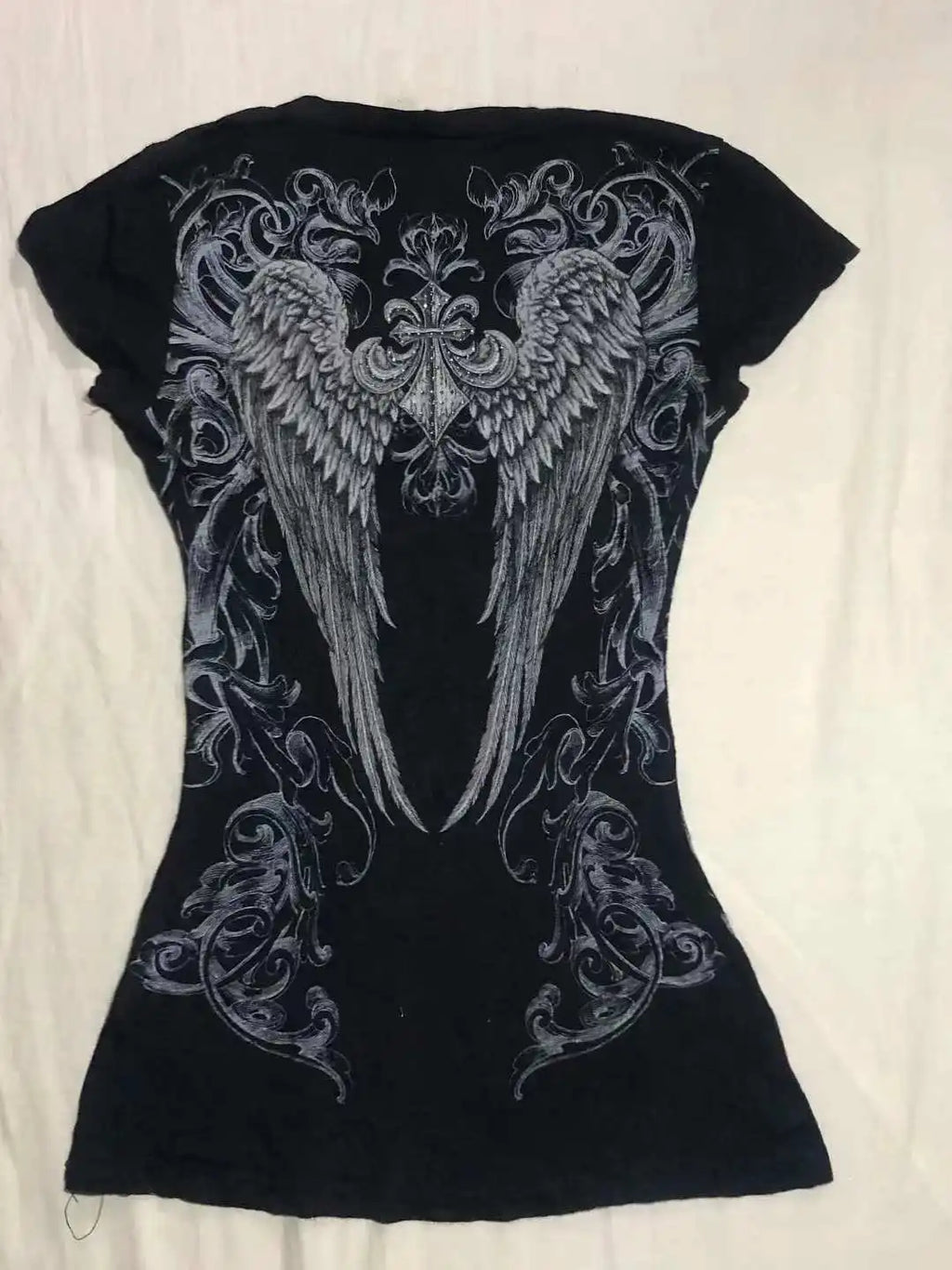 Gothic Slim T-Shirt mit Kreuzgrafik, Y2K-Kleidung, Punk-Crop-Top-Ästhetik, Hot Girl Grunge, 90er-Jahre-Harajuku-V-Ausschnitt, Streetwear, Kurzarm