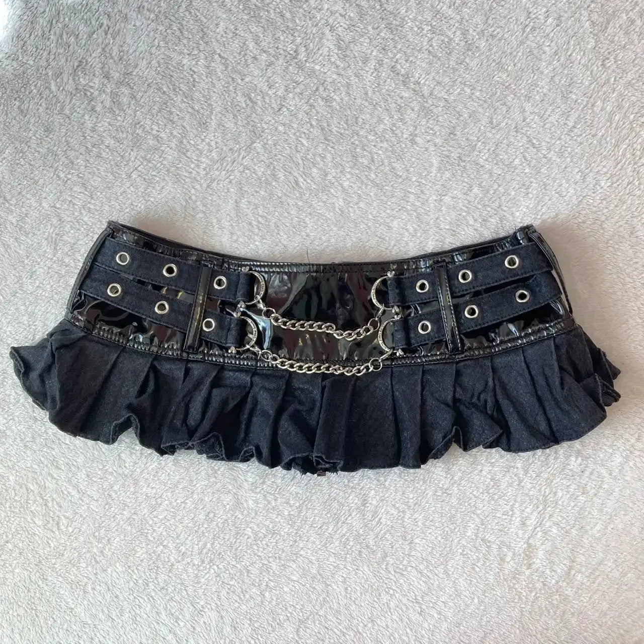 Y2K New Hot Girl Black Silver Skirt Women Harajuku Sexy Punk Low Waist Mini Skirt Gothic Black Leather Stitching Pleated Skirt - DRACO COUTURE