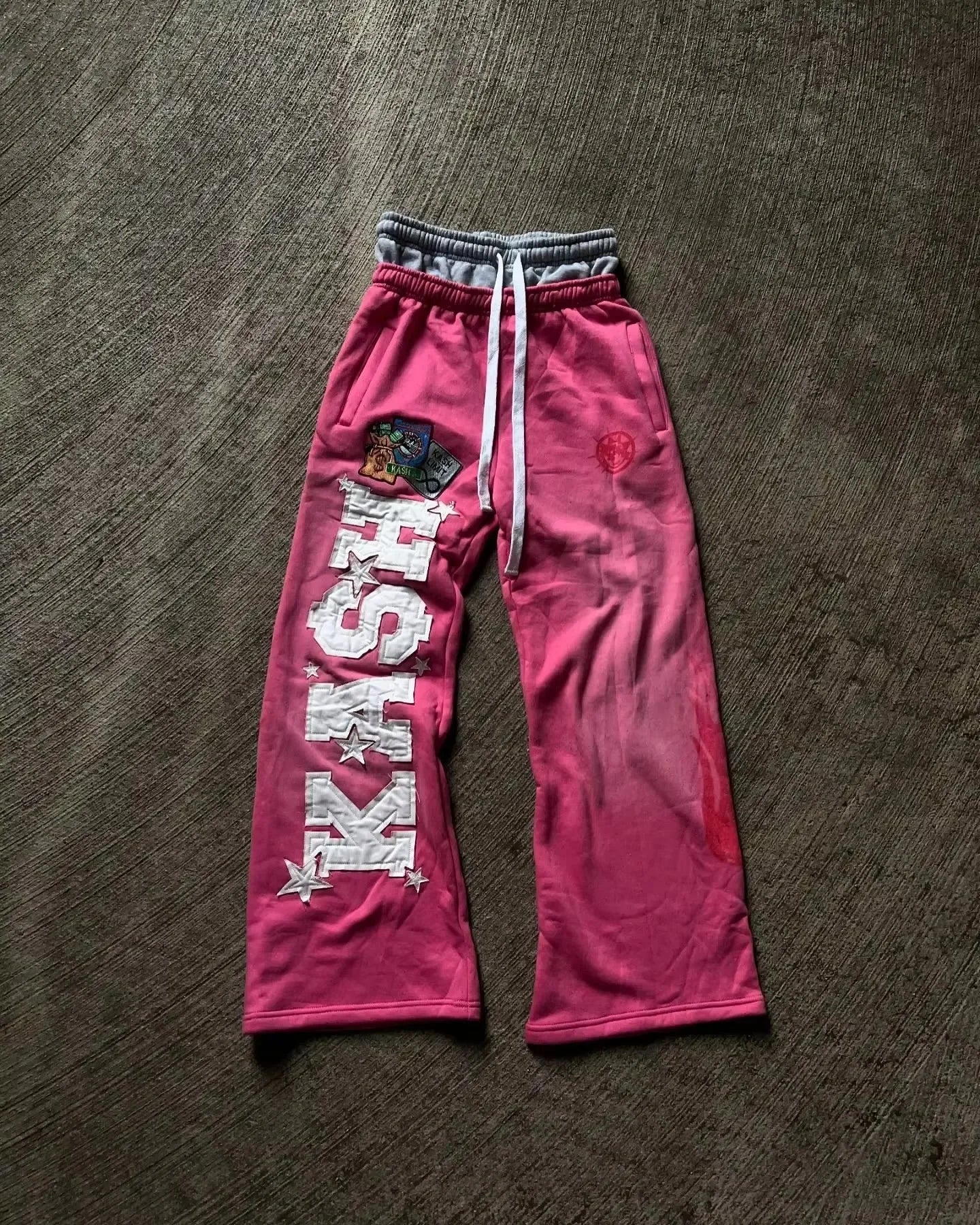 Retro-Hosen mit amerikanischen Buchstabenaufnähern, doppellagig, Y2K-Design, Baggy-Sweatpants für Herren, Hip-Hop-Gothic-Jogginghose mit elastischem Bund