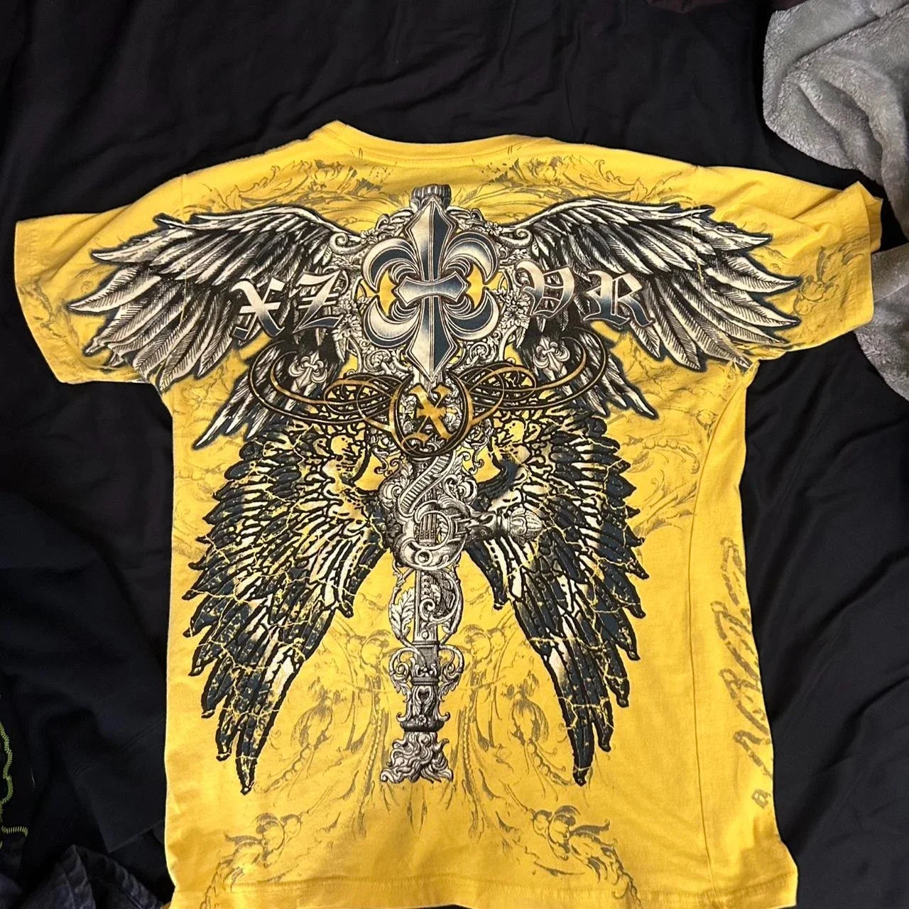 Retro Xtreme Angel Wing Men Yellow Short