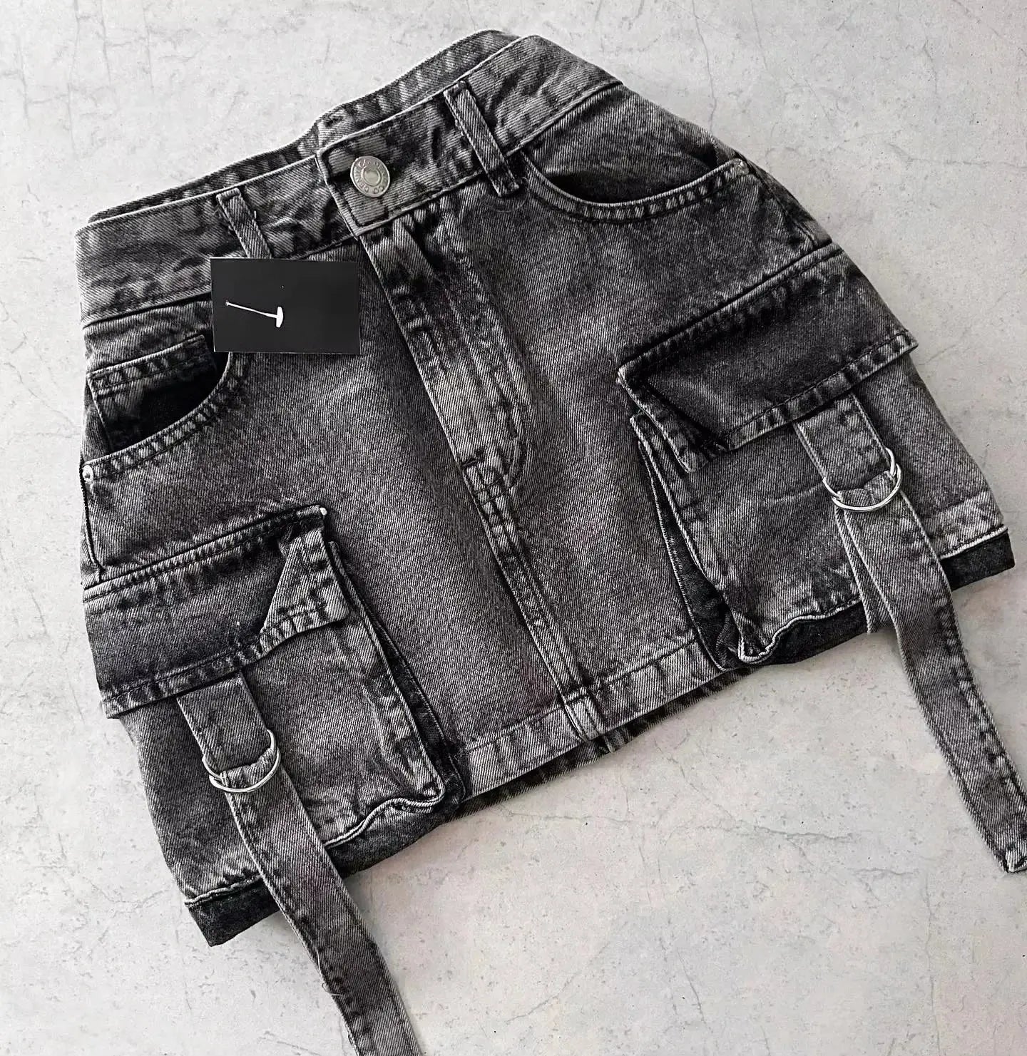 Y2K New Hot Girl Black Silver Skirt Women Harajuku Sexy Punk Low Waist Mini Skirt Gothic Black Leather Stitching Pleated Skirt - DRACO COUTURE