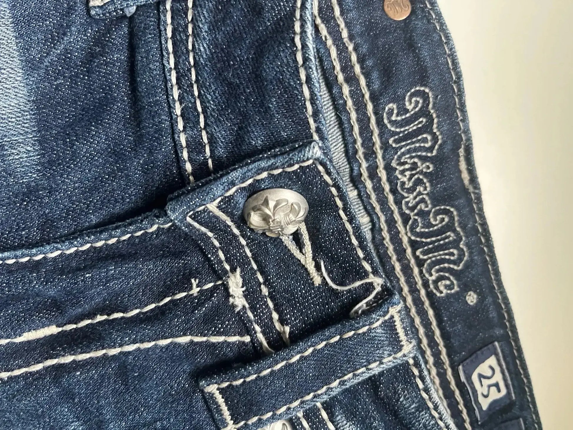 Fashion Retro Sexy Low Waist Denim Shorts Wash Pocket Embroidered Straight Pants 2025 Y2k Hip Hop Streetwear Casual Tight Shorts - DRACO COUTURE