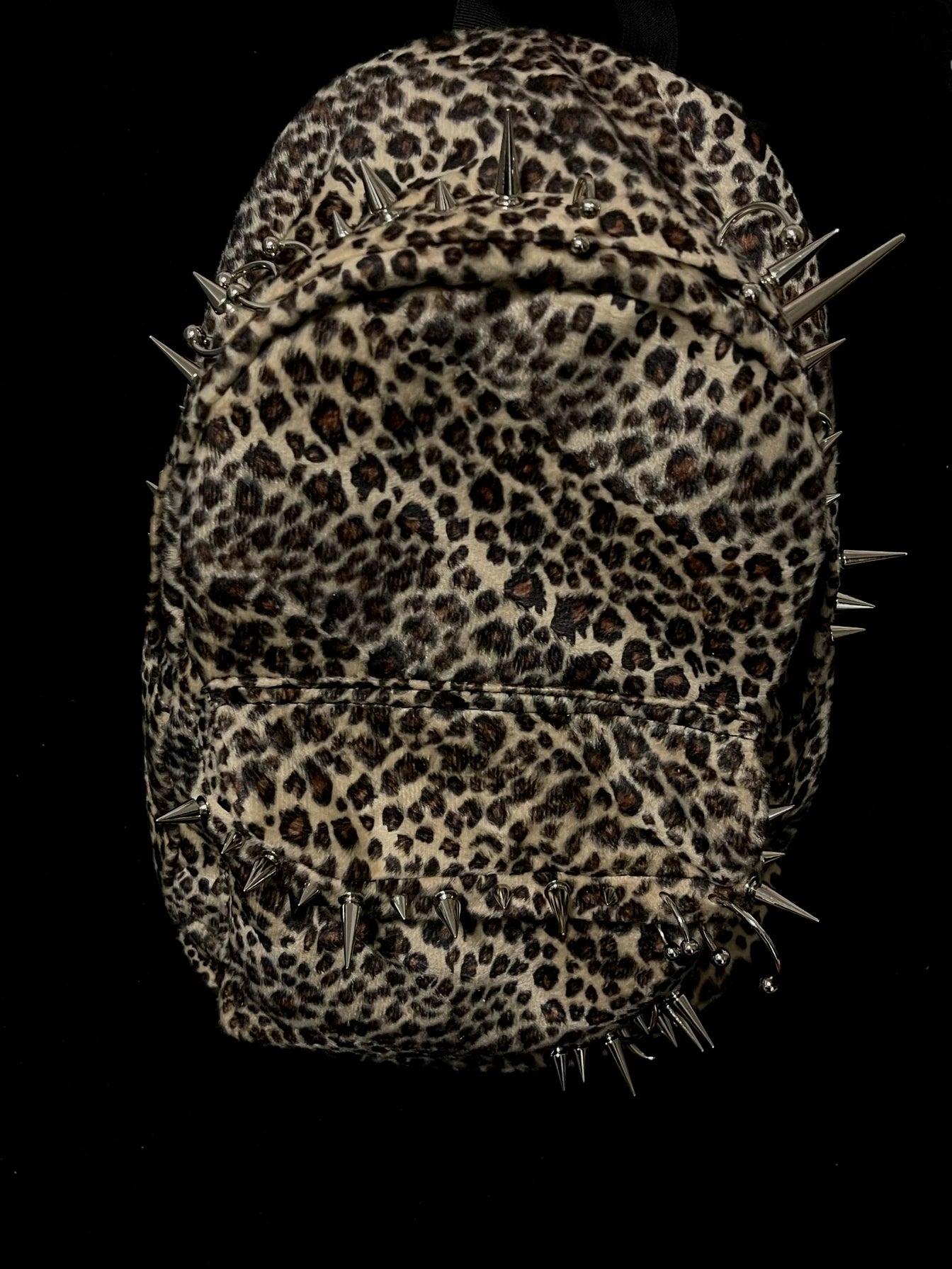 Leo Backpack Spikes