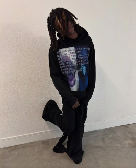 IFKNGLOVEPILLS Hoodie